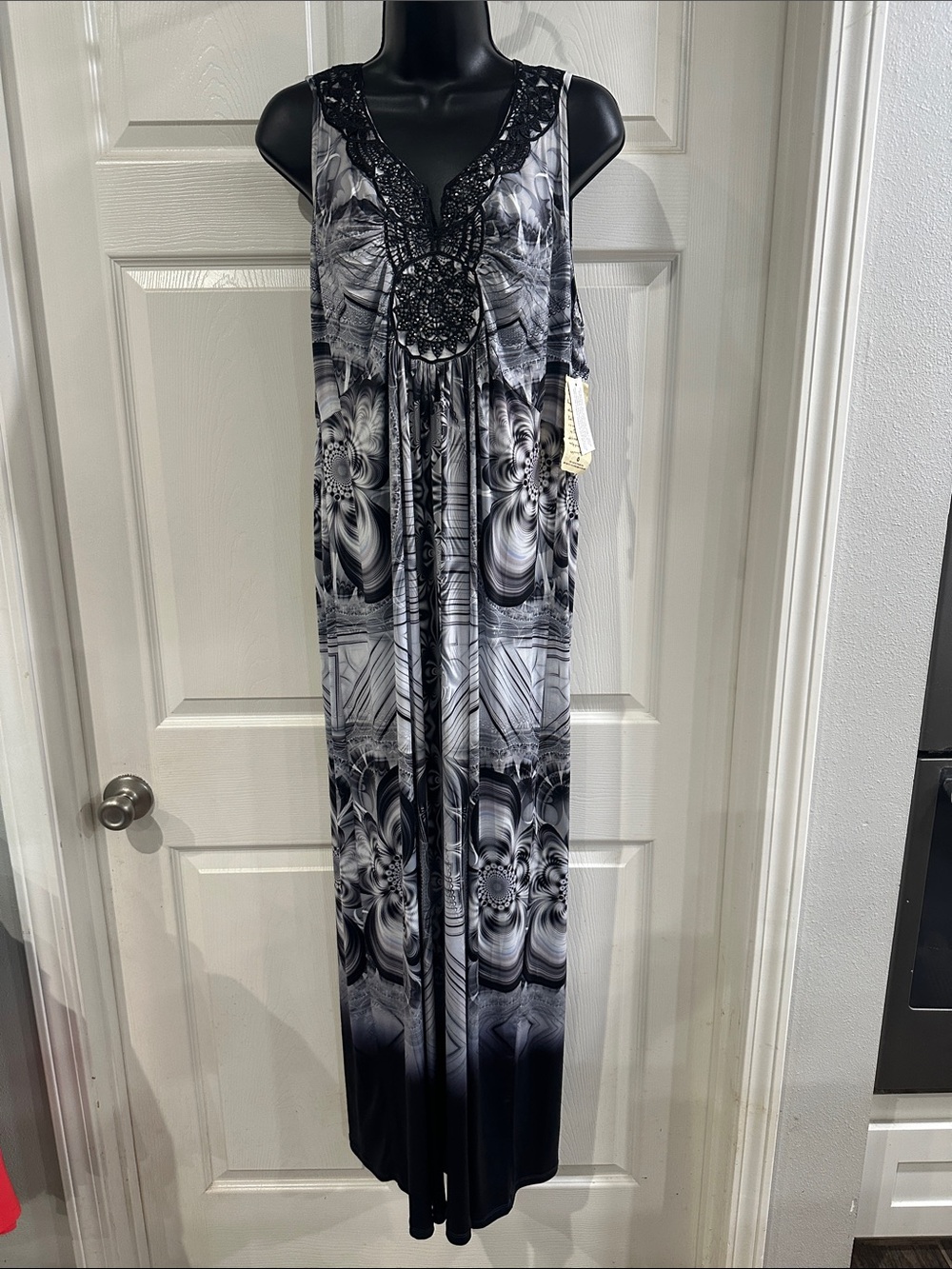 ONE WORLD Black and White Sleeveless Maxi Dress with Crochet Detail